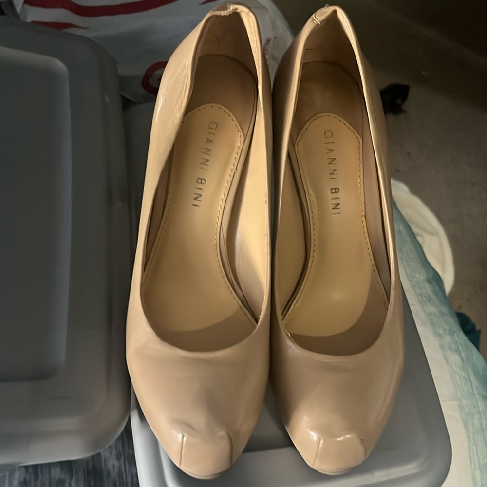 Gianni Bini platform pumps